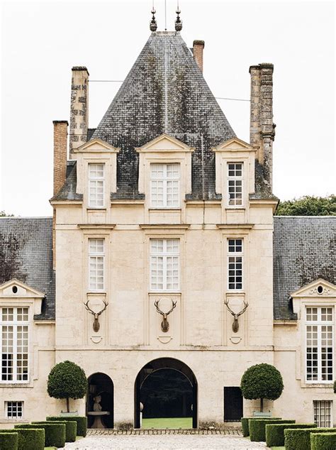 renaissance chateau givenchy|hubert de givenchy's house.